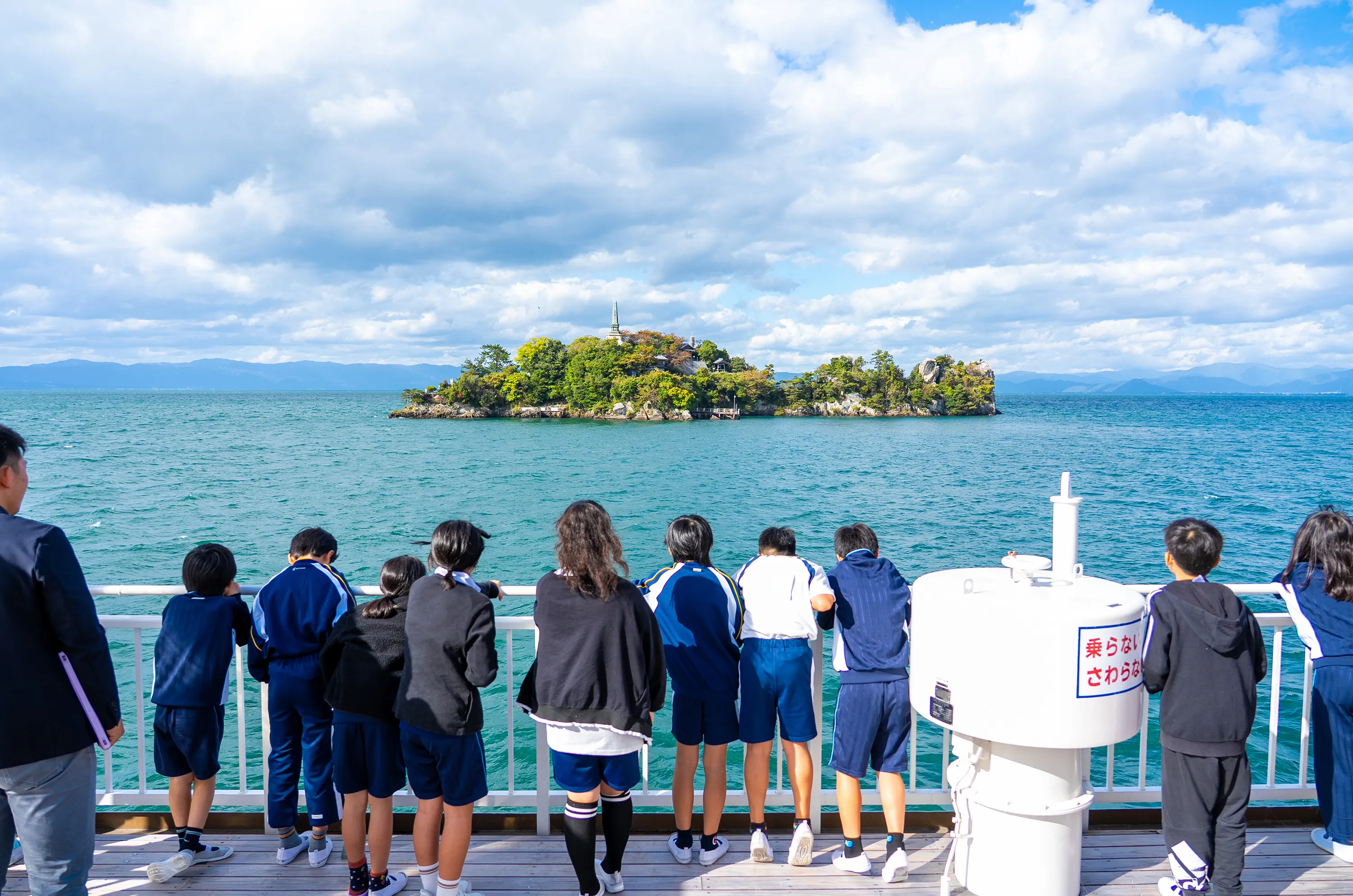 Observational study of an island in Lake Biwa